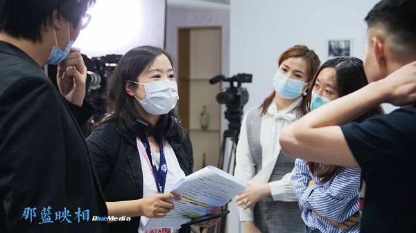 LG电子520新品发布会三大网络平台直播(图2) LG电子520新品发布会三大网络平台直播(图2)